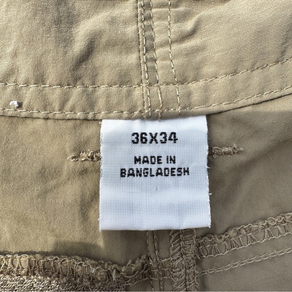 Tan and Black Cargo Pants size 36x34. Hiking,camping,fishing - Picture 9 of 9